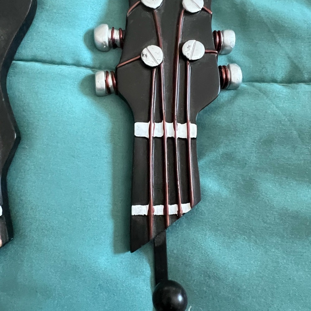 Guitar hooks - Picture 4 of 5